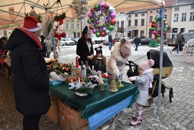 Zobaczcie w galerii zdjęcia z Jarmarku Świątecznego na Rynku w Golubiu-Dobrzyniu