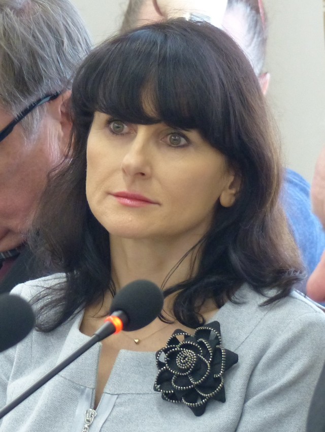 Prokuratorskie zarzuty dla burmistrza Złoczewa. Jadwiga Sobańska nie przyznaje się do winy.
