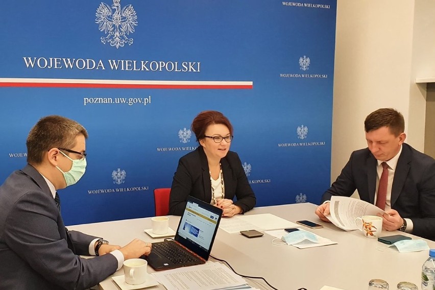 Wideokonferencja wicewojewody Anety Niestrawskiej ze starostami, prezydentami, burmistrzami i wójtami