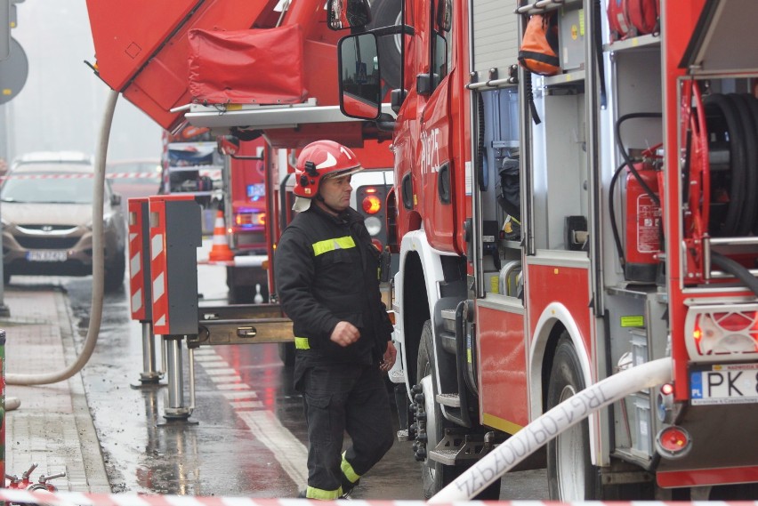 Tragiczny pożar mieszkania w Kaliszu. Mężczyzna zginął w...