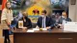 W Tomaszowie Maz. podpisano partnerstwo dla wody. Ma pomóc zapobiegać suszy [ZDJĘCIA]