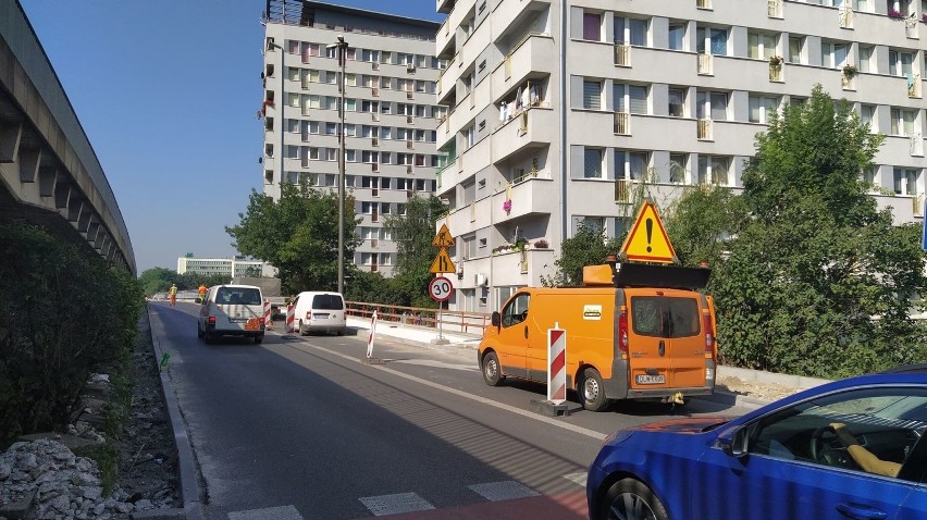 Utrudnienia na łączniku ul. Budowlanych z mostem na ul. Nysy...