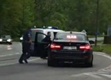 Wrocław. Zobacz film, jak pijany kierowca BMW ucieka przed policją