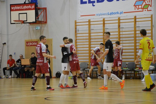 O godz. 17 w hali miejskiej I-ligowy LSSS Team Lębork zagra z GI Malepszy Arth Soft Leszno, obecnie piątym zespołem FOGO Futsal Ekstraklasy.