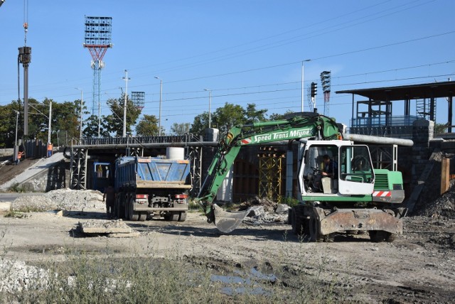 Kierowcy muszą się liczyć z dużymi utrudnieniami w centrum Opola. Te potrwają aż do zakończenia tej wartej 137 milionów inwestycji, czyli przynajmniej do jesieni przyszłego roku.