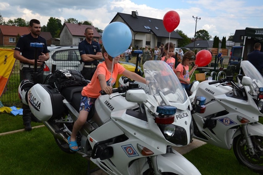 Bezpieczny Dzień Dziecka z policjantami w regionie