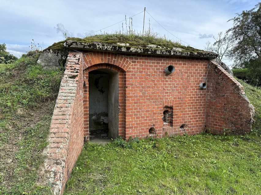 Zespół fortyfikacji wybudowany w latach 1901-1902 w Małym...