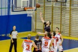 III liga koszykarzy. Nieistotna porażka MTS Basket na koniec, baraże aż w Żarach