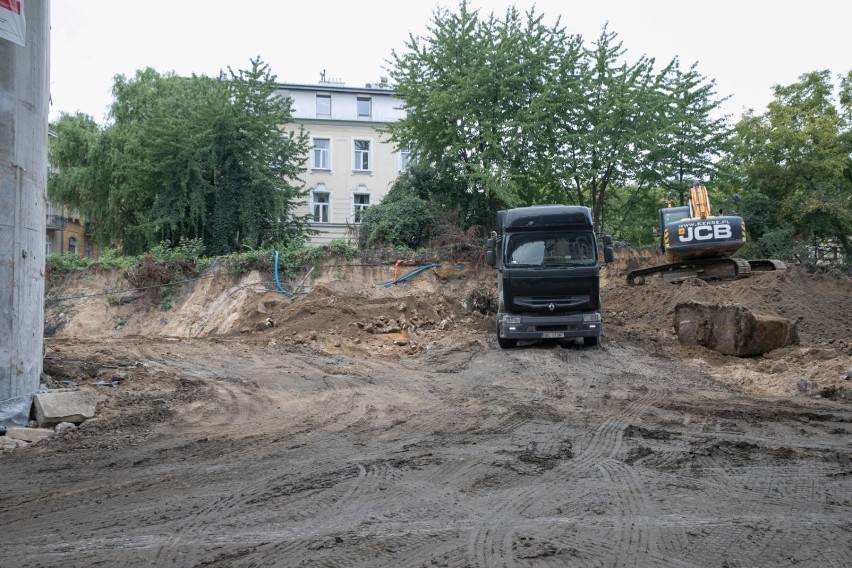 Kraków. Zdecydują co powstanie pod nową estakadą [ZDJĘCIA]