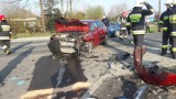 Zderzenie samochodu z motocyklem w Bielanach na drodze wojewódzkiej 948. Kierująca seatem nie ustąpiła pierwszeństwa