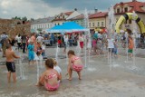 Zakaz kąpieli w fontannie w Olkuszu