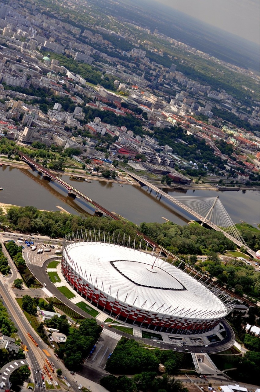 Czego nie można wnosić na stadion PGE Narodowy? Prezentujemy...