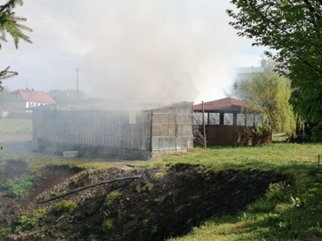 Wybuchł pożar na terenie klasztoru ojców Bernardynów w Łęczycy.