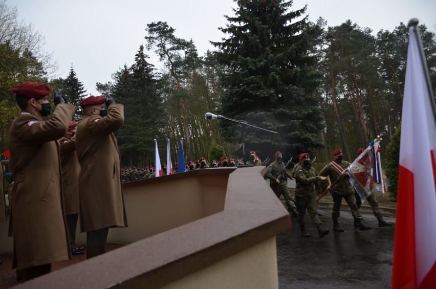 Przysięga wojskowa w 25. Brygadzie Kawalerii Powietrznej w Tomaszowie [ZDJĘCIA]