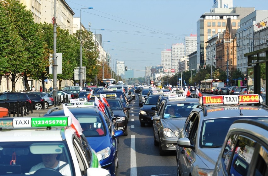 Protest taksówkarzy i strajk nauczycieli, Warszawa 2019. W...