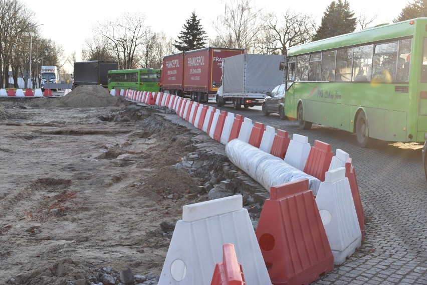 Plac św. Jadwigi Śląskiej w Krośnie Odrzańskim. Od pewnego...