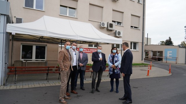 Dyrektor szpitala w ubiegłym tygodniu przekazał Radzie Powiatu Szamotulskiego informacje na temat postępu prac związanych z nową pracownią rehabilitacji