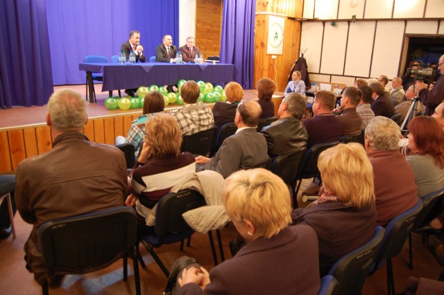 Debaty &#8222;Dziennika Bałtyckiego" odbywają się na całym Pomorzu. Na zdj. migawka z debaty w niewielkim Przechlewie