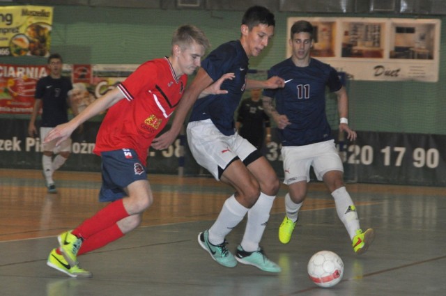 Przodkowo - turniej eliminacyjny Mistrzostw Polski w Futsalu U-20, 11.11.2014 r.