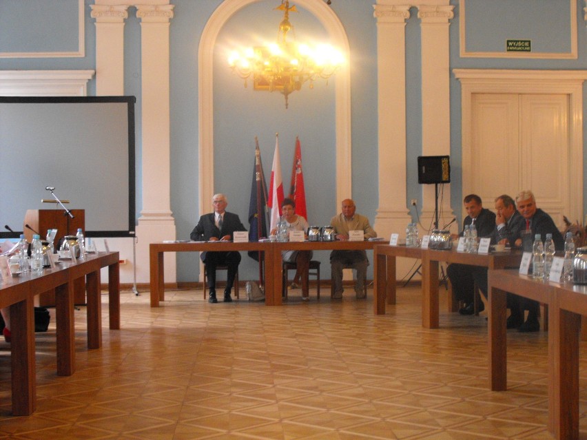 IX Sesja Rady Powiatu Puławskiego. Jakie problemy poruszano w środę w Starostwie Powiatowym?
