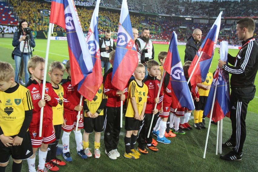 Mecz Górnik Zabrze - GKS Katowice [ZDJĘCIA]. Na trybunach ponad 20 tys. osób