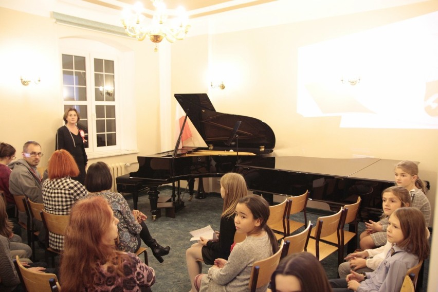 W szkole Muzycznej I Stopnia w Złotowie odbył się koncert z 100 – lecia odzyskania przez Polskę niepodległości