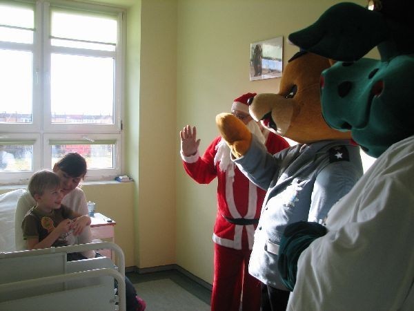 Zgorzelec: Mikołaj, Polmiś i Poldi w szpitalu