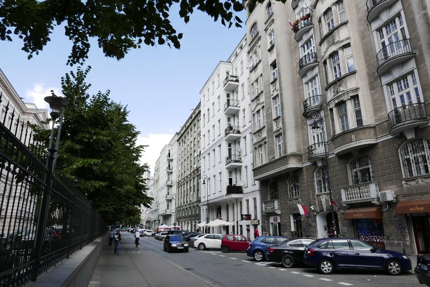Historyczne mieszkania w centrum Warszawy na sprzedaż. Ile trzeba zapłacić?