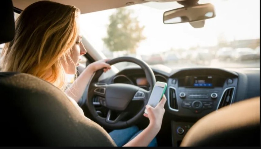 Ponad 30 sztumskich kierowców zostało ukaranych za używanie komórki w trakcie jazdy! ZDJĘCIA