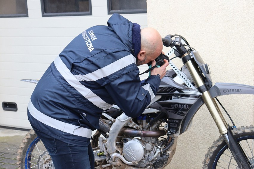 Mieszkaniec gminy Bytów chciał sprzedać kradziony w Szwecji motocykl. Nie udało mu się