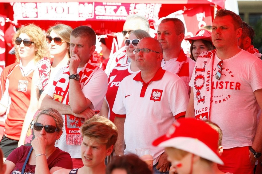 Kibice w Porcie Łódź na meczu Polska - Szwajcaria