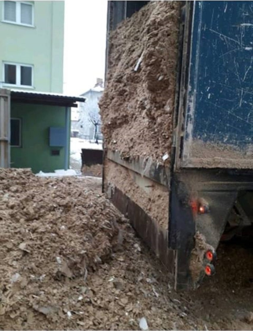 Wspólnota mieszkaniowa w Karsznicach ogrzewała bloki zmielonymi śmieciami [zdjęcia]