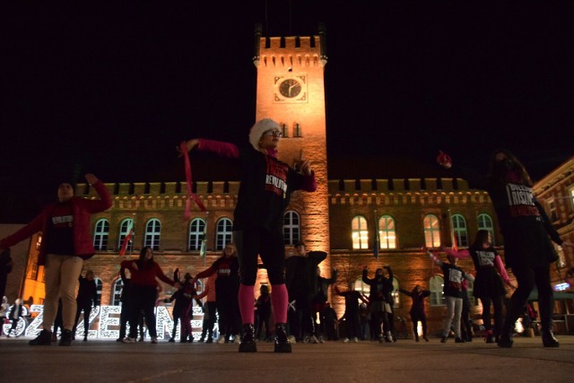 One Billion Rising organizowała w Szczecinku m.in. taniec przeciwko przemocy