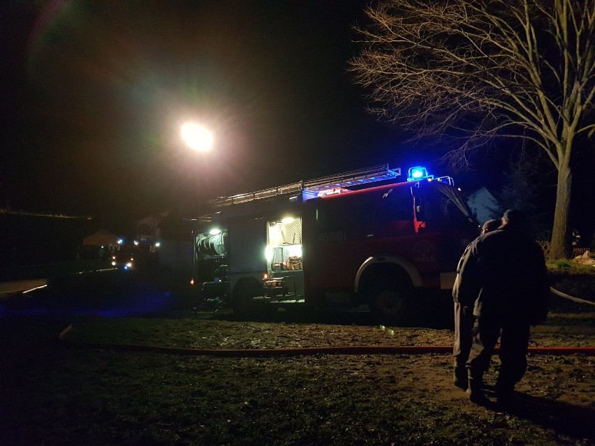 Pożar domu w Przytarni w gminie Karsin. Straty oszacowano na 80 tys. złotych [ZDJĘCIA]