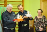 Uczniowie ZS im. M. Grzegorzewskiej dzięki policjantom z Piekar codziennie zjedzą ciepły posiłek