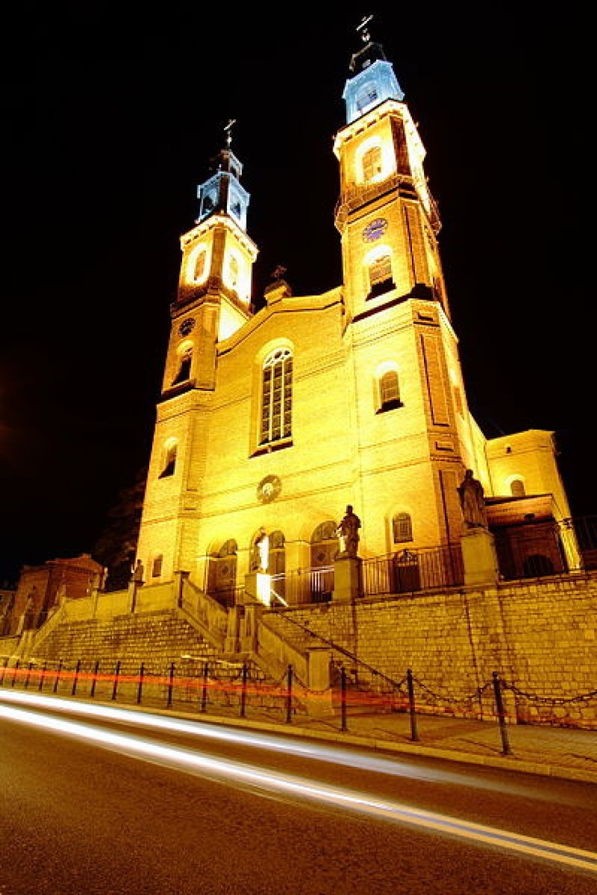 WEJDŹ I ZAGŁOSUJ:
Najpiękniejszy kościół w Piekarach...