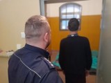 Kwidzyn. Pobito i okradziono 14-latka w centrum miasta. Policjanci zatrzymali trzech mężczyzn, którzy mogą mieć związek z rozbojem