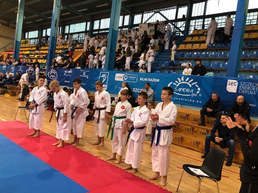 Sześć medali dla Łęczyckiego Klubu Karate IPPON! [ZDJĘCIA]