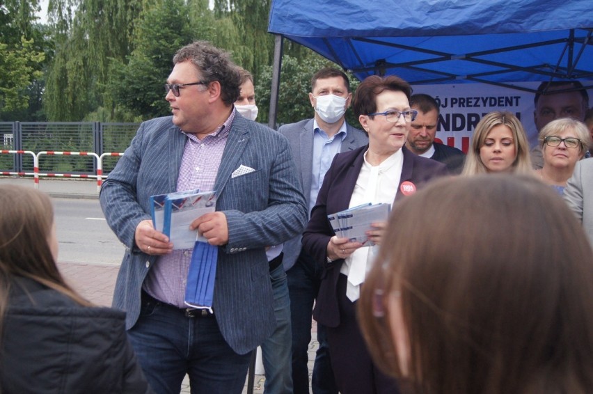 Akcja komitetu wyborczego Andrzeja Dudy na miejskim...