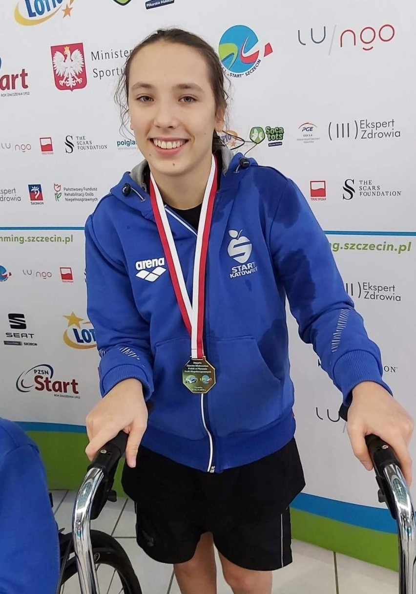 Pływanie. Sukcesy niepełnosprawnych zawodników Startu Oświęcim w mistrzostwach Polski w Szczecinie