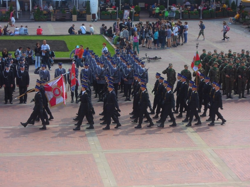 Zamość: Strażacy obchodzili swoje święto (zdjęcia, lista awansowanych i odznaczonych)