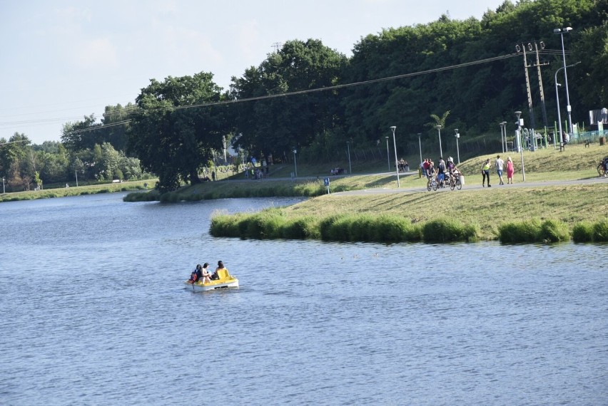 Plaża i kąpielisko nad zalewem Zadębie w Skierniewicach