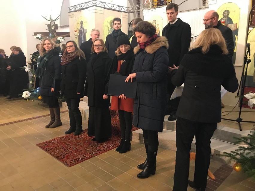 Oleśnica: Wieczór kolęd i hymnów bożonarodzeniowych (ZDJĘCIA I FILM) 
