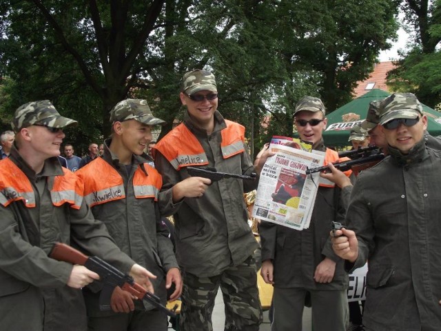 Zobacz też: Mieszkańcy Głogowa 20 lat temu. Zobacz zdjęcia z 2001 roku