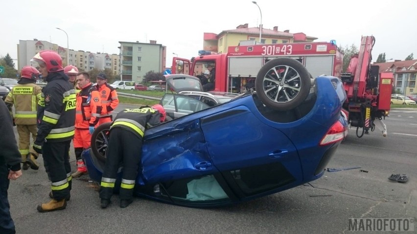 Do groźnie wyglądającej kolizji dwóch samochodów osobowych...