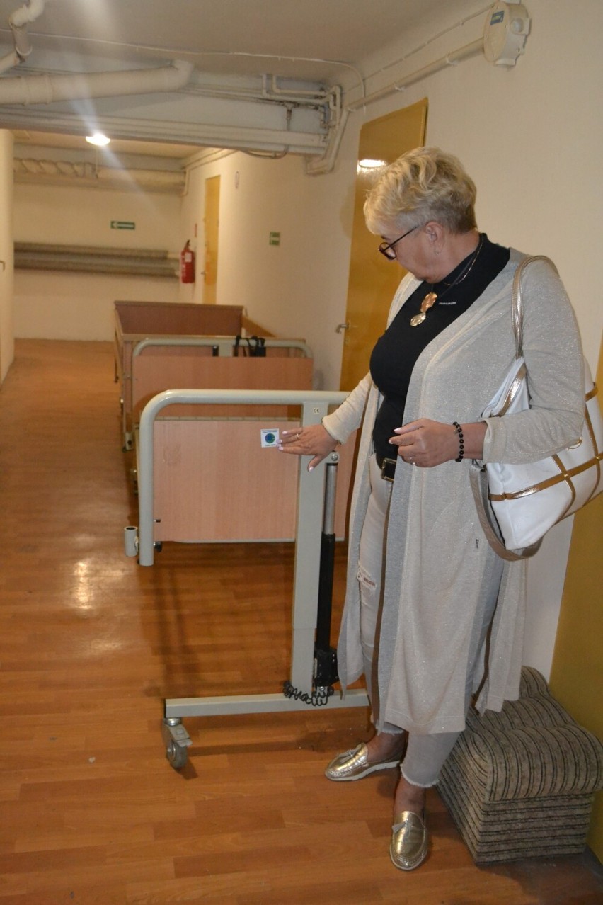 Nowy sprzęt trafił do wypożyczalni chełmskiego hospicjum od Rotary Club 