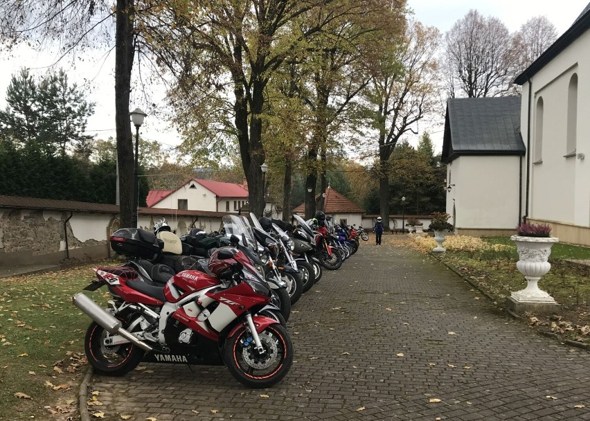 Udane zakończenie sezonu motocyklowego. Kierowcy jednośladów spotkali się w Sanktuarium w Rychwałdzie.