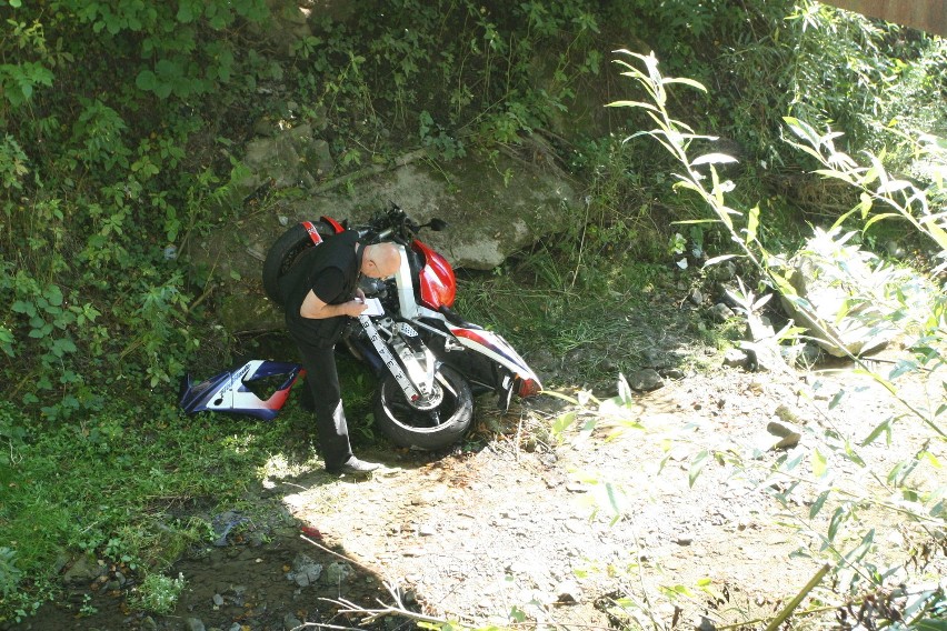 Wypadek w Naściszowej. Motocyklista nie żyje [ZDJĘCIA]