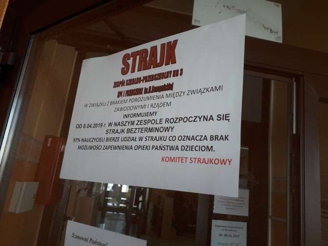 Już w piątek na budynku ZSP przy ul. Wyspiańskiego w Brodnicy pojawiła się informacja o planowanym strajku - rodzice mogli się przygotować.