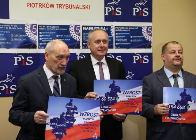 Konferencja PiS w Piotrkowie po wyborach 2019: Macierewicz podtrzymuje obietnice wyborcze